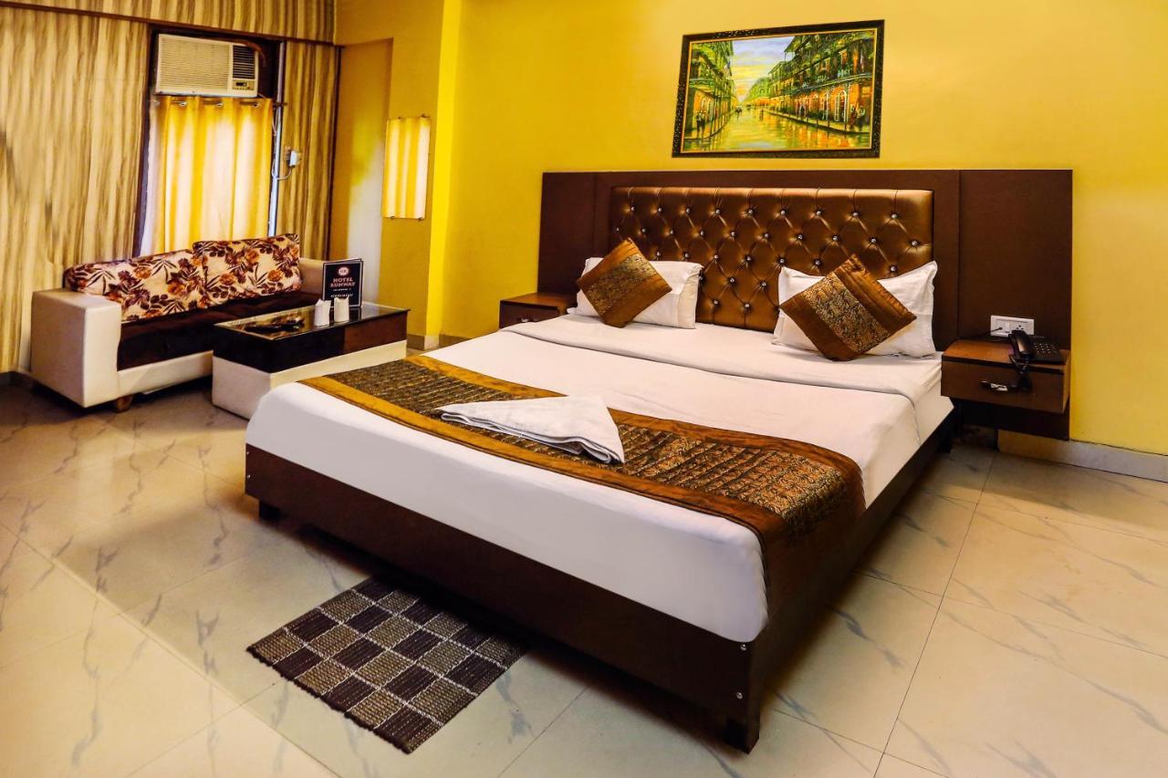 Airport Hotel Runway Nuova Delhi Esterno foto