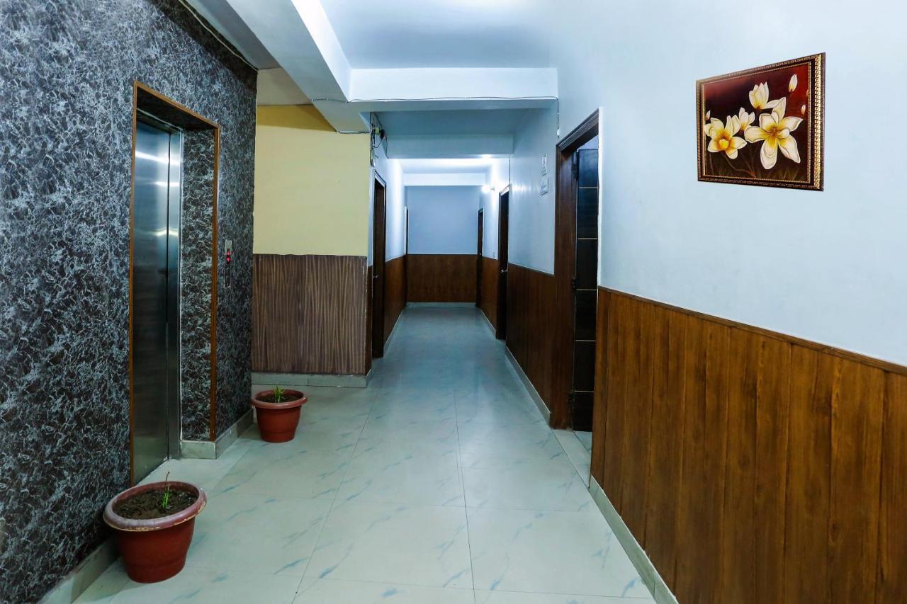 Airport Hotel Runway Nuova Delhi Esterno foto