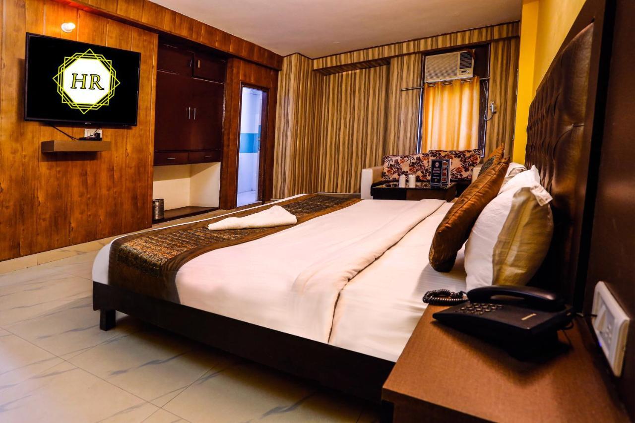 Airport Hotel Runway Nuova Delhi Esterno foto